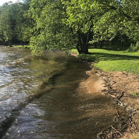 Tyylikaes Rivitaloasunto Lohjalla Esterno foto