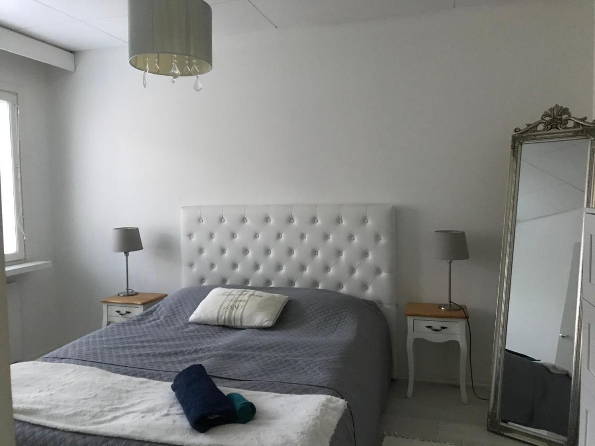 Tyylikaes Rivitaloasunto Lohjalla Esterno foto